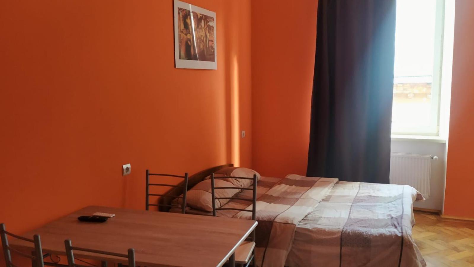 Вірменський Собор , Не Мансарда Lviv Bilik gambar