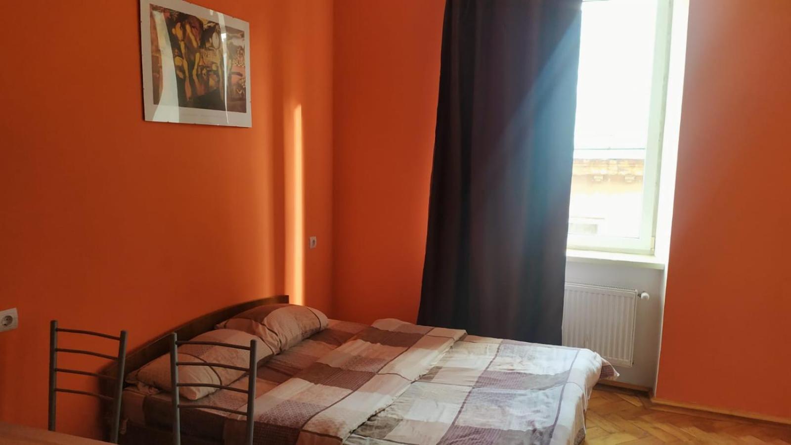 Вірменський Собор , Не Мансарда Lviv Bilik gambar